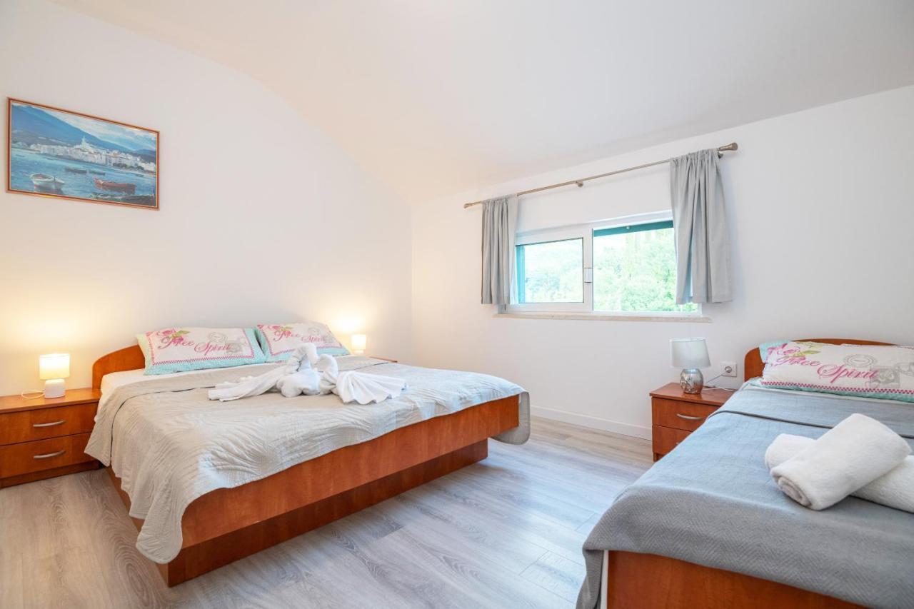 Apartments Dubelj Komolac Εξωτερικό φωτογραφία