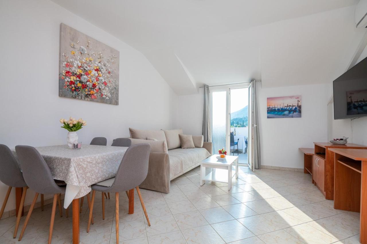 Apartments Dubelj Komolac Εξωτερικό φωτογραφία