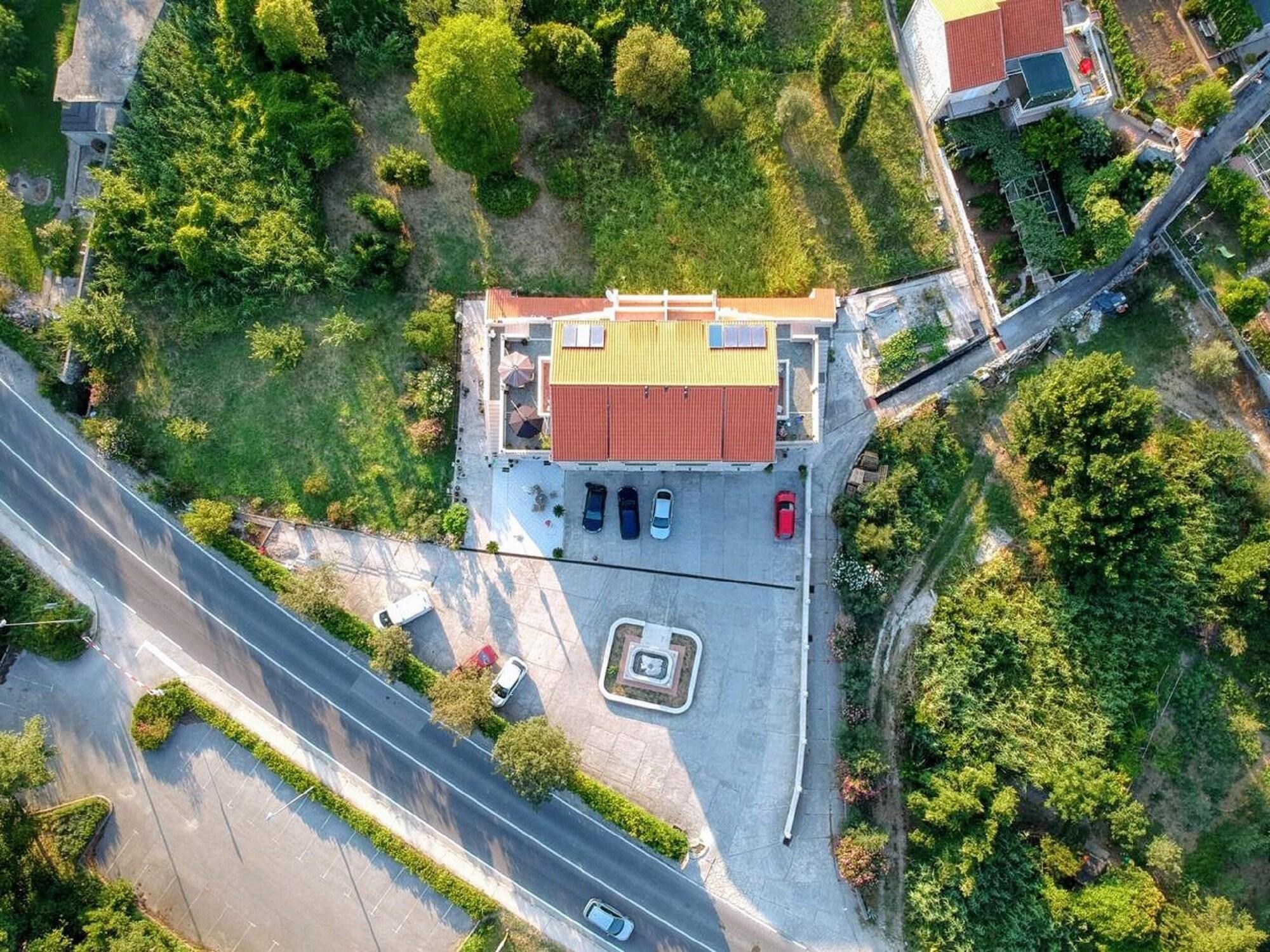 Apartments Dubelj Komolac Εξωτερικό φωτογραφία