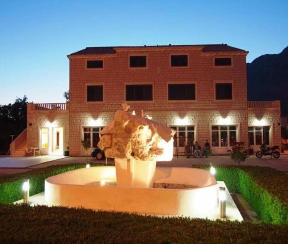 Apartments Dubelj Komolac Εξωτερικό φωτογραφία