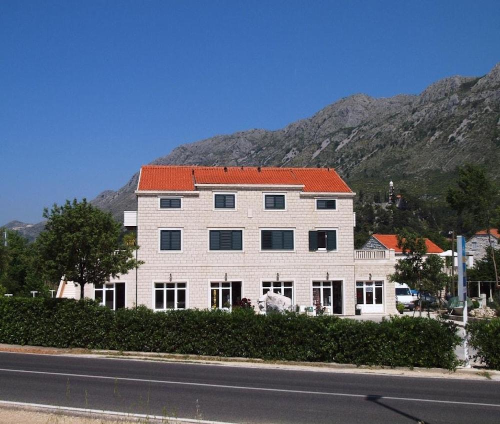 Apartments Dubelj Komolac Εξωτερικό φωτογραφία