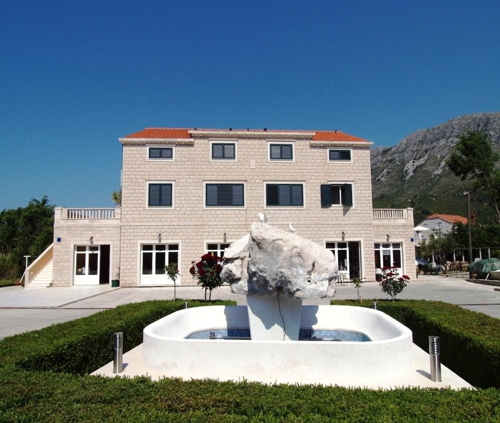 Apartments Dubelj Komolac Εξωτερικό φωτογραφία